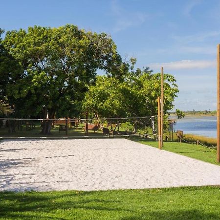 Apto Guarajuba Praia Condominio Porto Smeralda-100 Metros Da Praia Exteriör bild