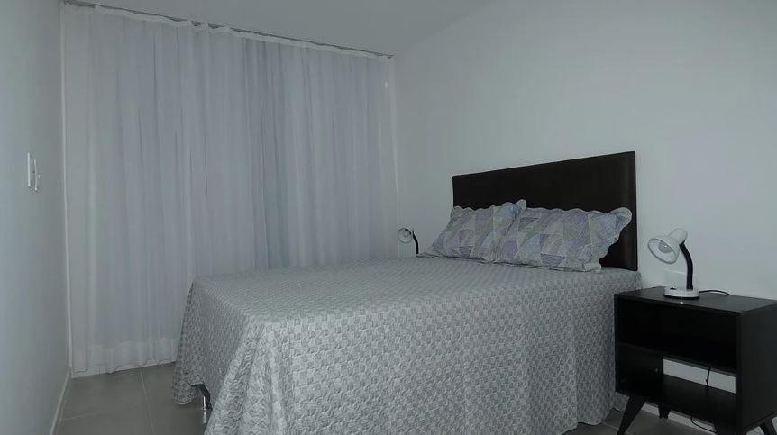 Apto Guarajuba Praia Condominio Porto Smeralda-100 Metros Da Praia Exteriör bild
