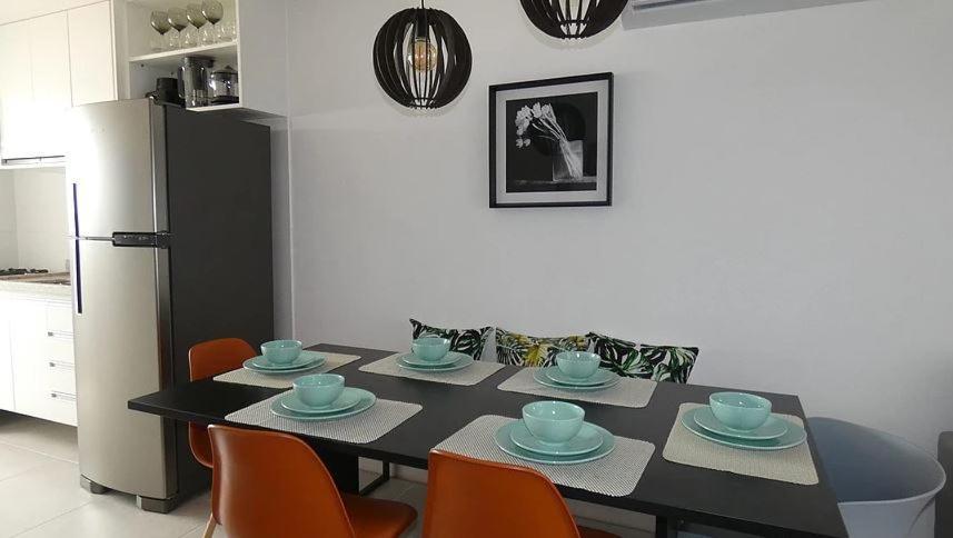 Apto Guarajuba Praia Condominio Porto Smeralda-100 Metros Da Praia Exteriör bild