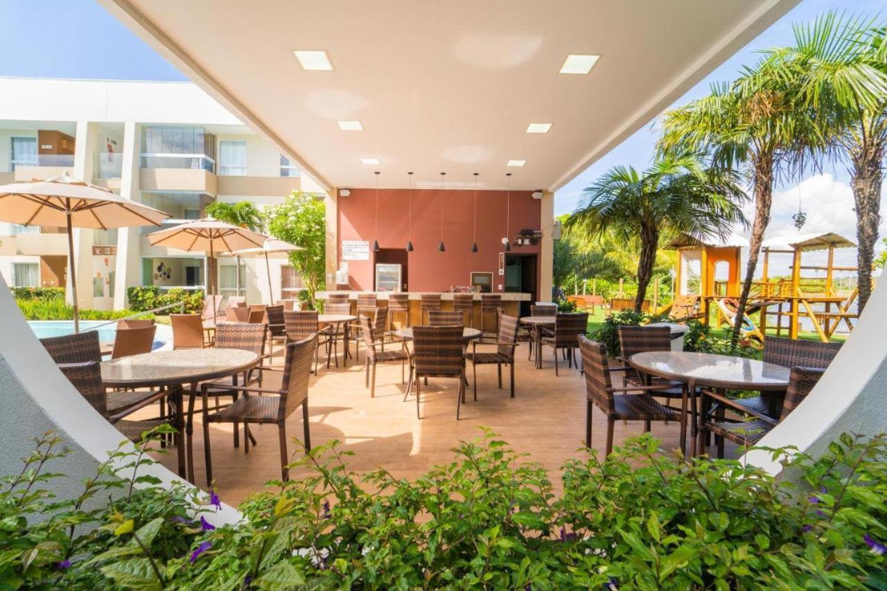 Apto Guarajuba Praia Condominio Porto Smeralda-100 Metros Da Praia Exteriör bild